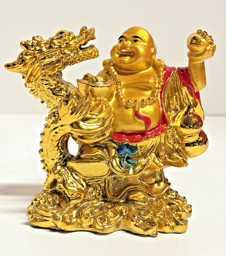 Goldene buddhafigur mit - buddhafigur,